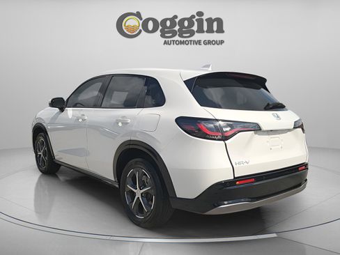 Certified 2025 Honda HR-V EX-L image 3