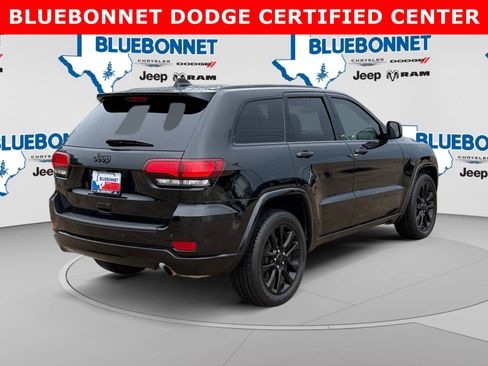 Used 2021 Jeep Grand Cherokee Laredo X RWD image 5