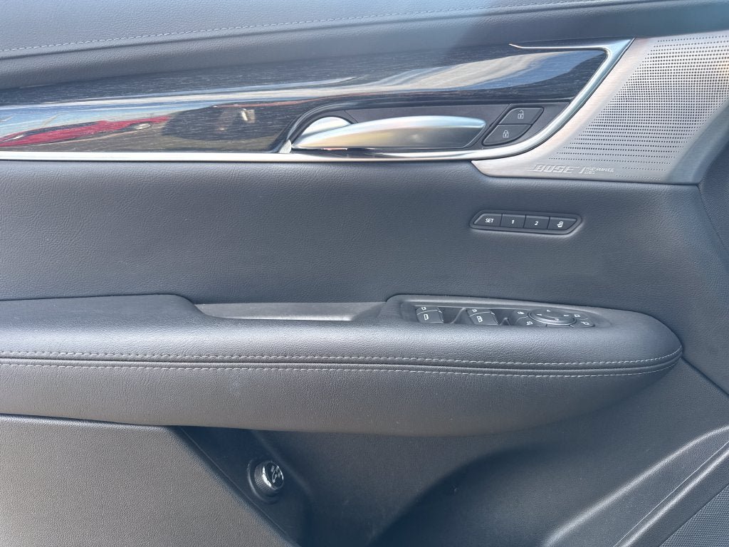 Used 2023 Cadillac XT5 Premium Luxury w/ LPO, Floor Liner Package AWD/4WD image 21