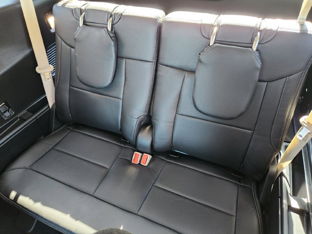 Used 2020 Ford Explorer XLT w/ Comfort Package AWD/4WD image 29
