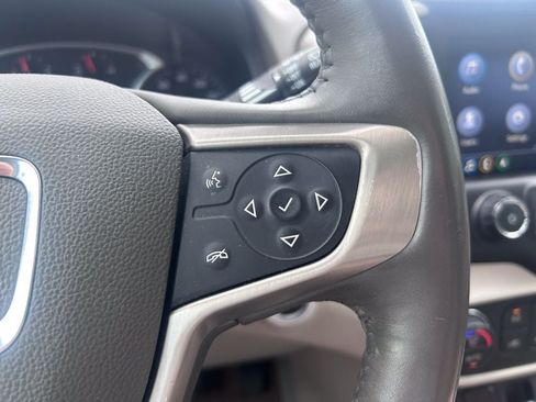 Used 2019 GMC Terrain Denali w/ Advanced Safety Package AWD/4WD image 32