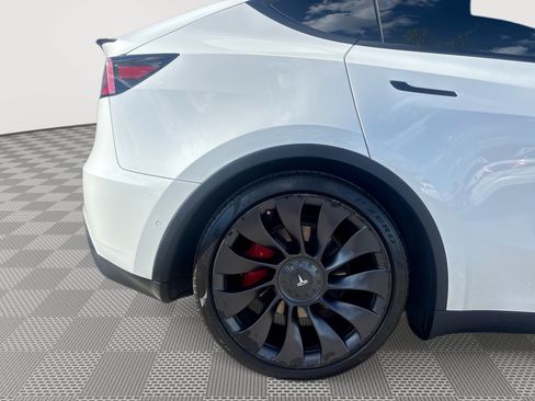 Used 2020 Tesla Model Y Performance AWD/4WD image 30