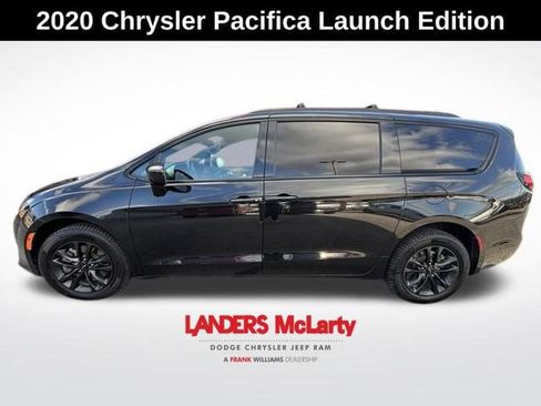 Used 2020 Chrysler Pacifica Touring-L w/ Premium Audio Group image 3