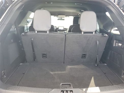 Used 2022 Ford Explorer ST-Line w/ Class IV Trailer Tow Package image 7