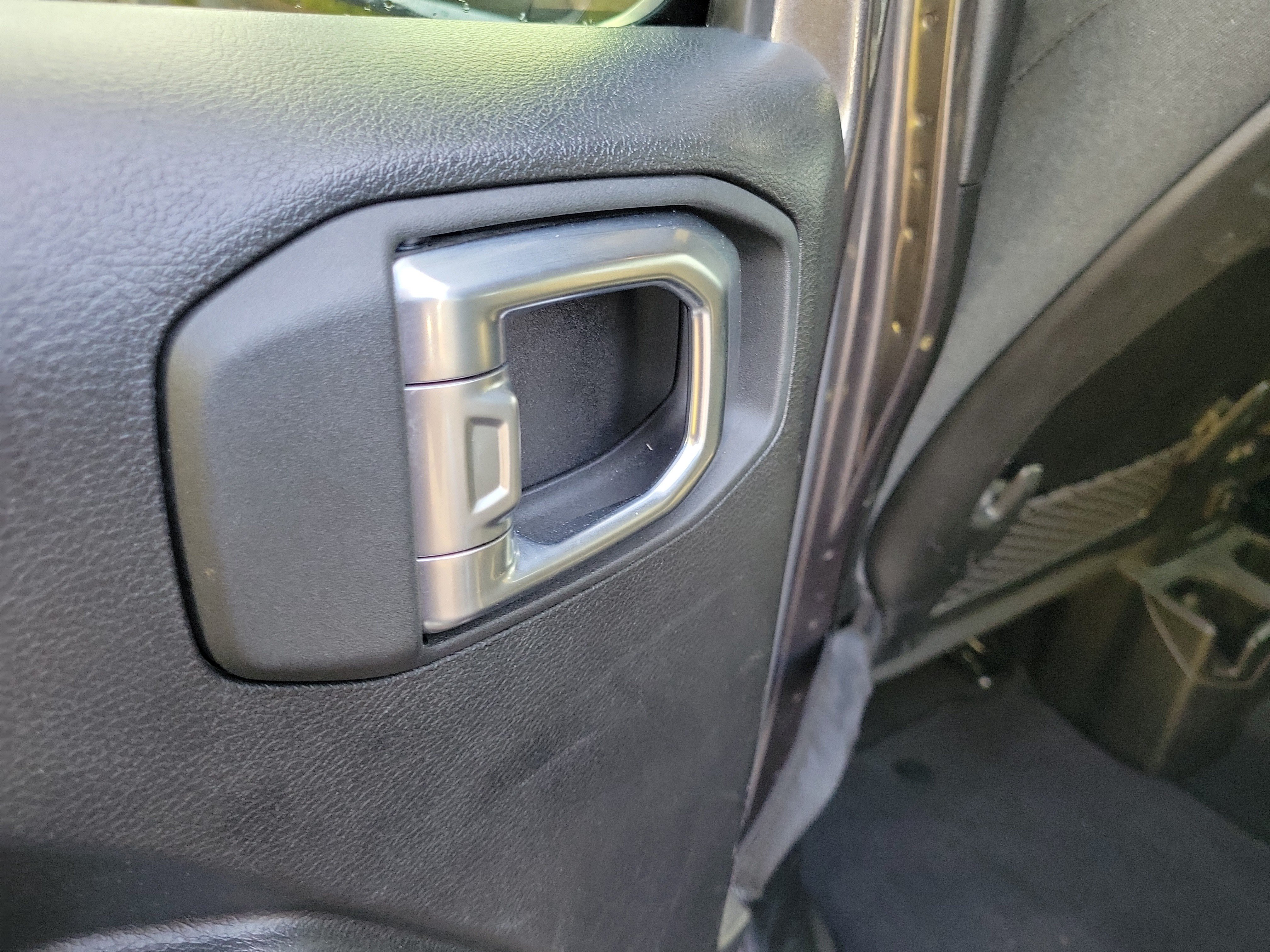 Used 2024 Jeep Wrangler Unlimited Rubicon AWD/4WD image 13