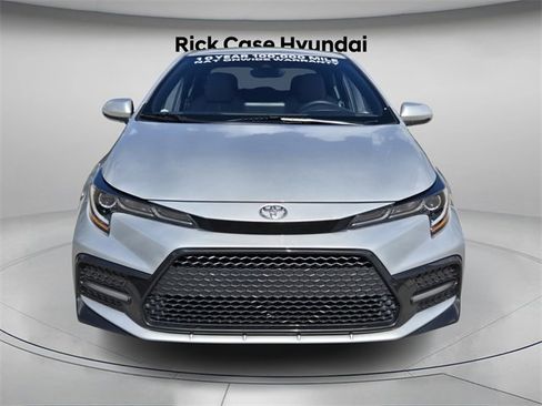 Used 2022 Toyota Corolla SE image 4