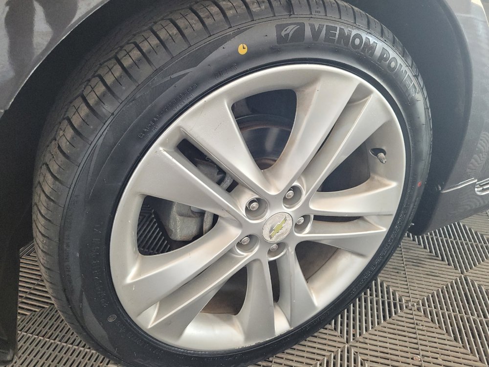 Used 2014 Chevrolet Cruze LTZ w/ RS Package FWD image 31
