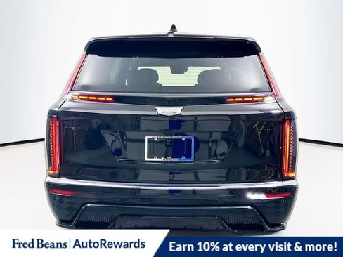 New 2026 Cadillac Vistiq Platinum image 5