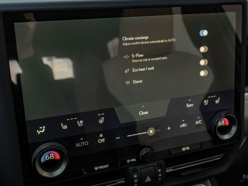 Used 2025 Lexus GX 550 w/ Accessory Package (CT) image 85