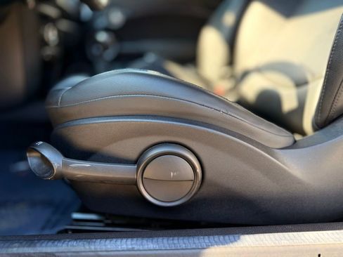 Used 2013 MINI Cooper Roadster S image 23