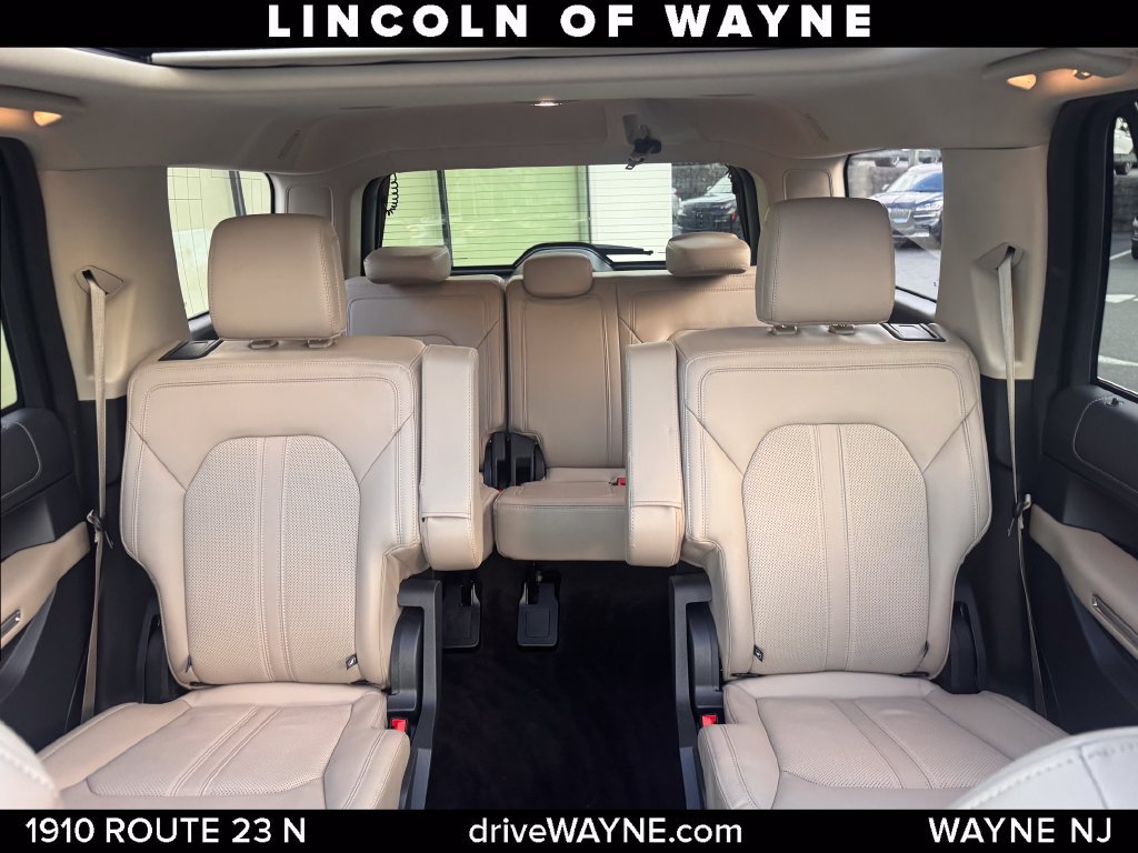 Used 2023 Ford Expedition Limited AWD/4WD image 21
