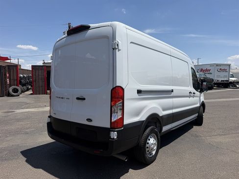 Used 2025 Ford Transit 250 148 Medium Roof Extended AWD image 3