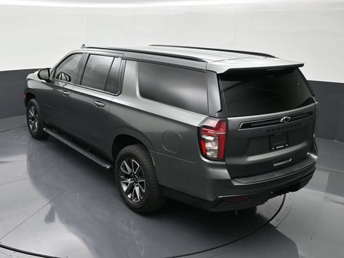 Used 2023 Chevrolet Suburban Z71 AWD/4WD image 14