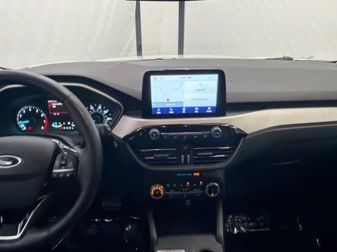 Used 2022 Ford Escape SE w/ Cold Weather Package AWD/4WD image 26