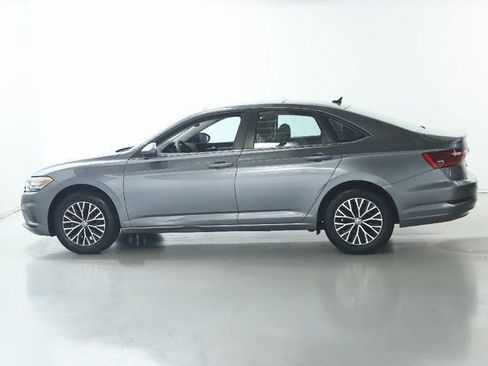 Used 2021 Volkswagen Jetta SE w/ SE Cold Weather Package FWD image 38