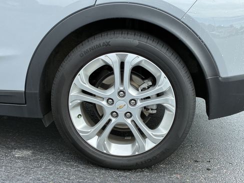 Used 2020 Chevrolet Bolt LT FWD image 10
