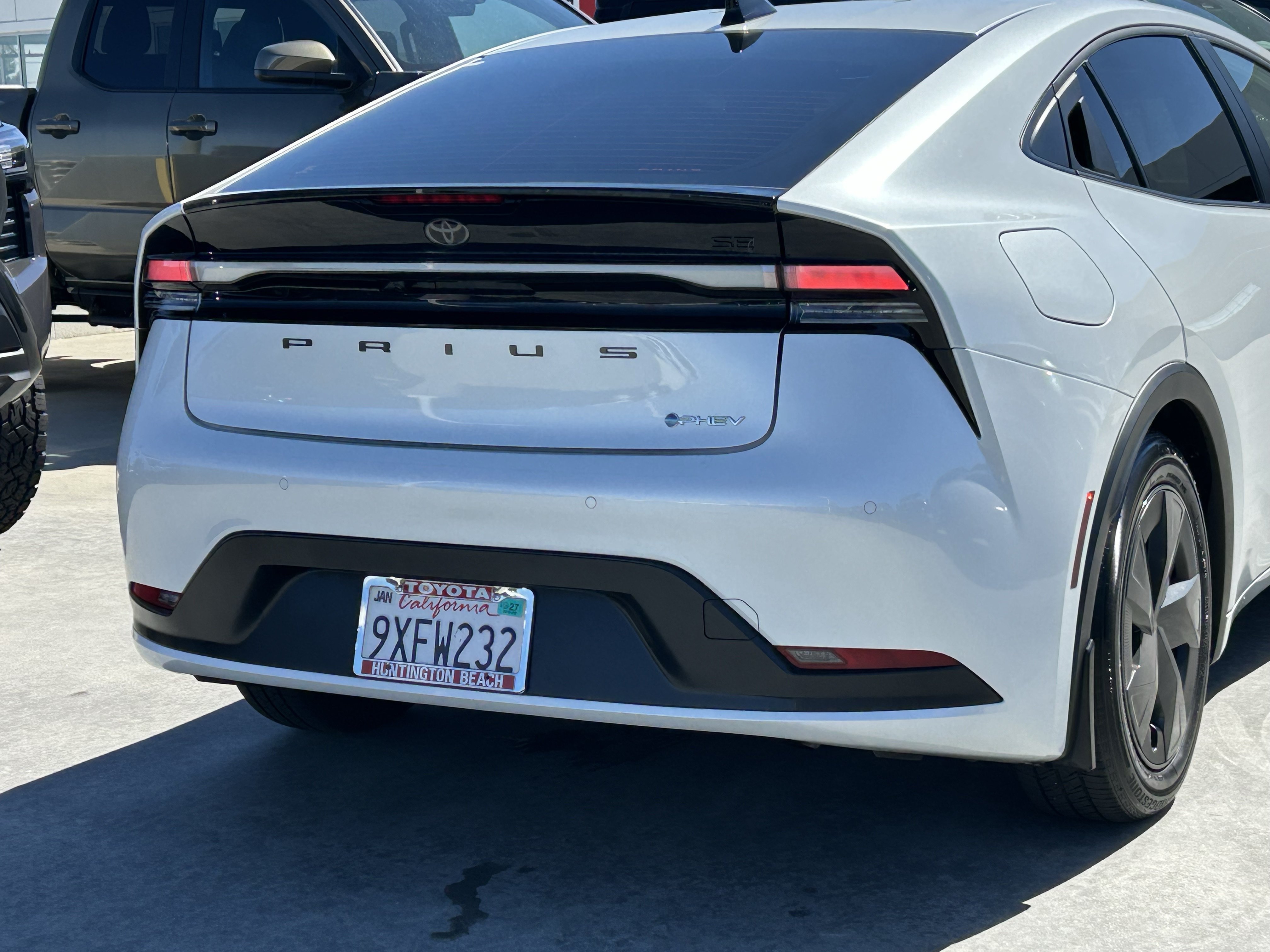 Certified 2026 Toyota Prius Plug-In Hybrid FWD image 4