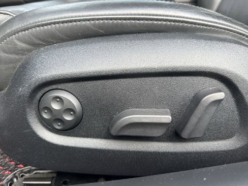 Used 2012 Audi R8 V8 AWD/4WD image 12