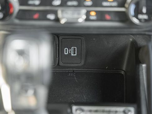 Used 2022 Ford Bronco Wildtrak AWD/4WD image 34