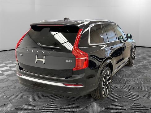 Used 2023 Volvo XC90 B5 Plus w/ Protection Package Premier image 5