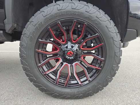 Used 2024 Chevrolet Silverado 2500 High Country w/ High Country Premium Package image 6