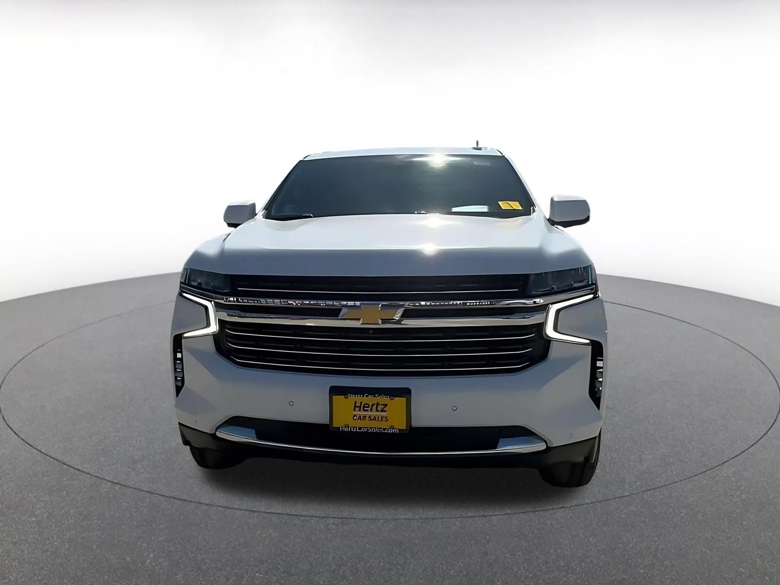 Used 2024 Chevrolet Tahoe LT w/ Luxury Package RWD image 4