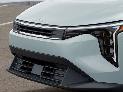 New 2026 Kia K4 LXS FWD image 12