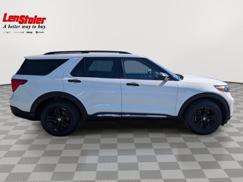 Used 2020 Ford Explorer XLT w/ Equipment Group 202A AWD/4WD image 6