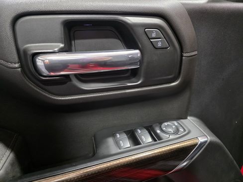 Used 2019 Chevrolet Silverado 1500 RST image 12