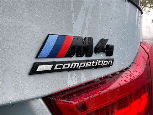 Used 2018 BMW M4 Coupe image 11