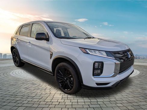 Used 2024 Mitsubishi Outlander Sport LE image 2