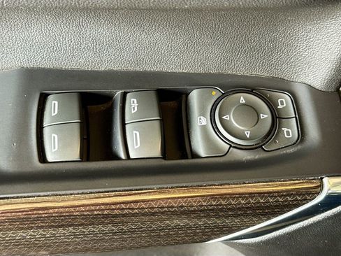 Used 2019 Chevrolet Silverado 1500 LT Trail Boss image 14