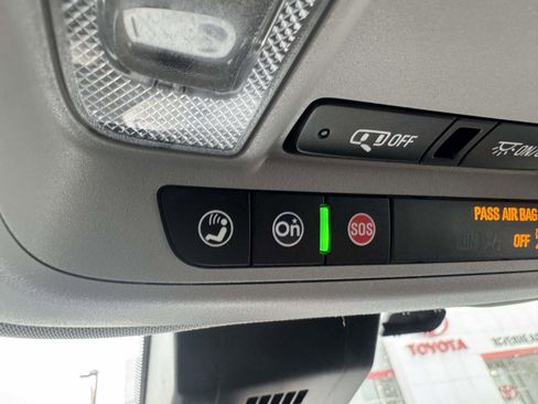 Used 2022 GMC Terrain SLE w/ Driver Convenience Package AWD/4WD image 39