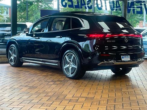 Used 2023 Mercedes-Benz EQS 580 4MATIC SUV image 11