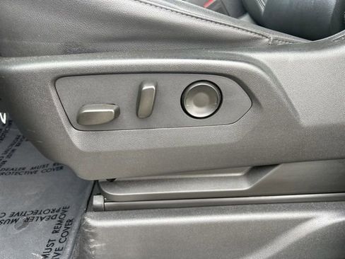 Used 2024 Chevrolet Suburban LT image 16