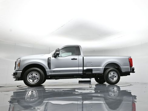 Used 2024 Ford F350 XL w/ XL Chrome Package image 7