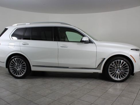 New 2026 BMW X7 xDrive40i image 8