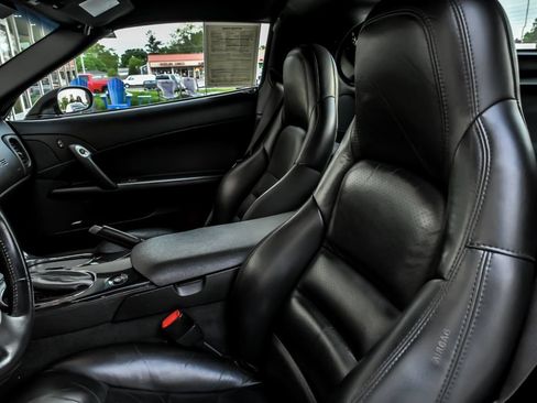 Used 2011 Chevrolet Corvette Grand Sport w/ Preferred Equipment Group RWD image 18