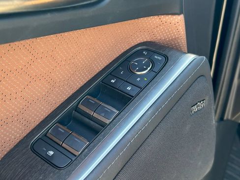 Used 2025 Lexus GX 550 AWD/4WD image 25