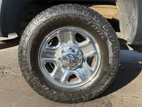 Used 2018 RAM 2500 Tradesman w/ Chrome Appearance Group image 9