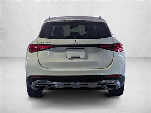 Certified 2026 Mercedes-Benz GLC 300 image 9
