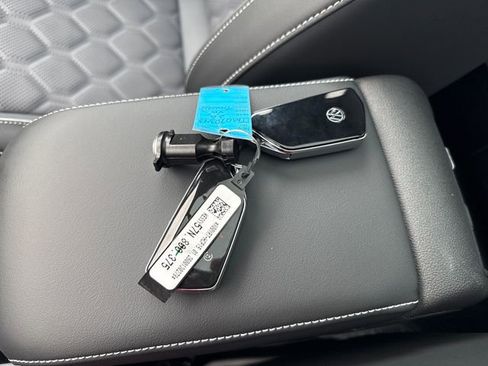 New 2026 Volkswagen Tiguan SEL R-Line image 27