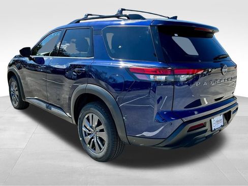 New 2026 Nissan Pathfinder SV image 8