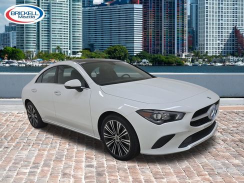 Used 2023 Mercedes-Benz CLA 250 w/ Premium Package image 3