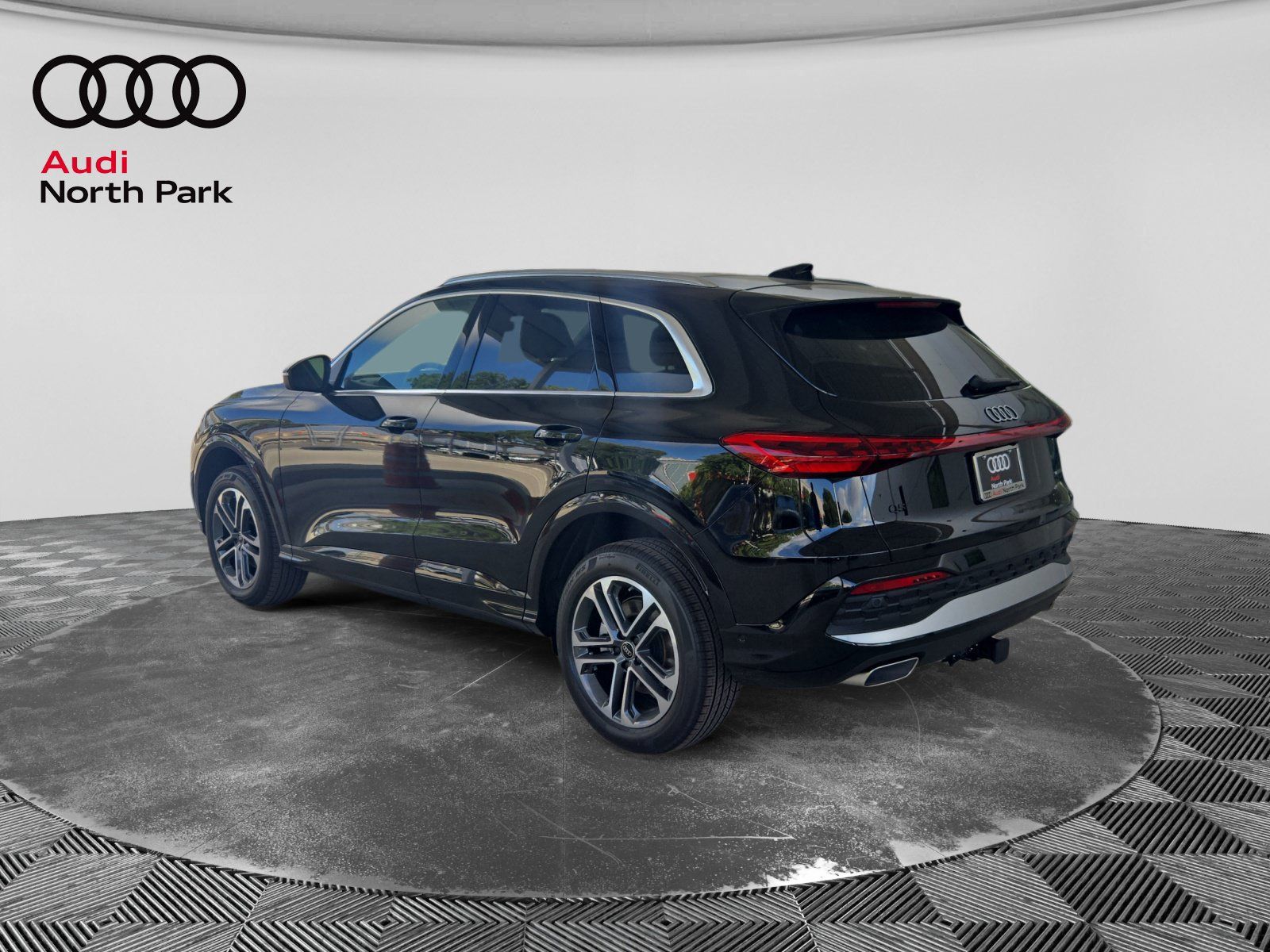 New 2026 Audi Q5 Premium AWD/4WD image 3
