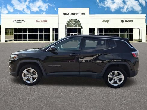 Used 2024 Jeep Compass Latitude AWD/4WD image 7