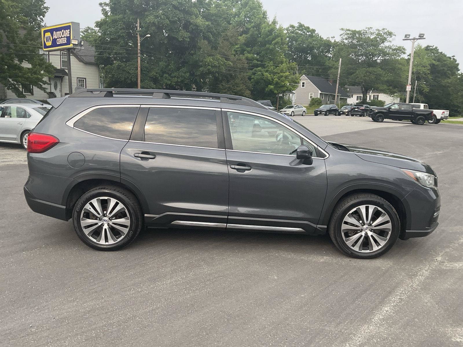 Used 2019 Subaru Ascent Limited AWD/4WD image 6