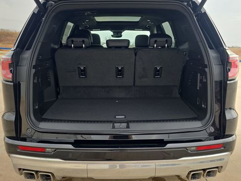 New 2026 GMC Acadia Denali w/ Super Cruise Package FWD image 13