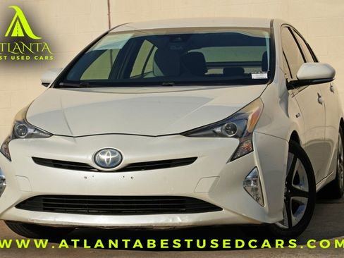 Used 2017 Toyota Prius Three Touring w/ Carpet Mat Package FWD image 1