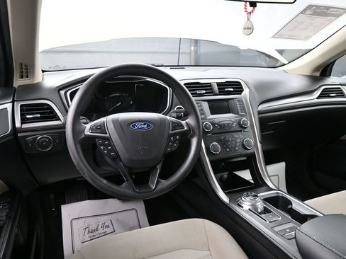 Used 2018 Ford Fusion S FWD image 26
